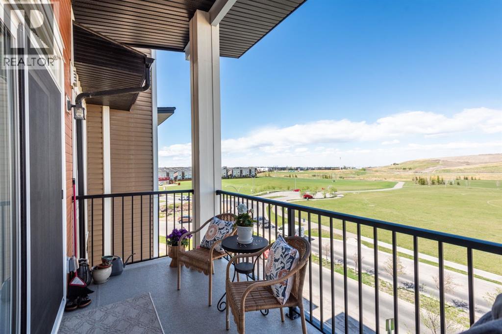 #421 10 Walgrove Walk SE - 23