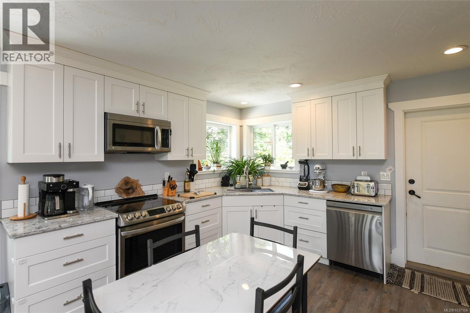 2126 Cypress Rd - 10