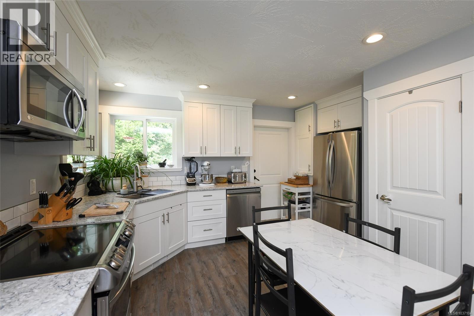2126 Cypress Rd - 7