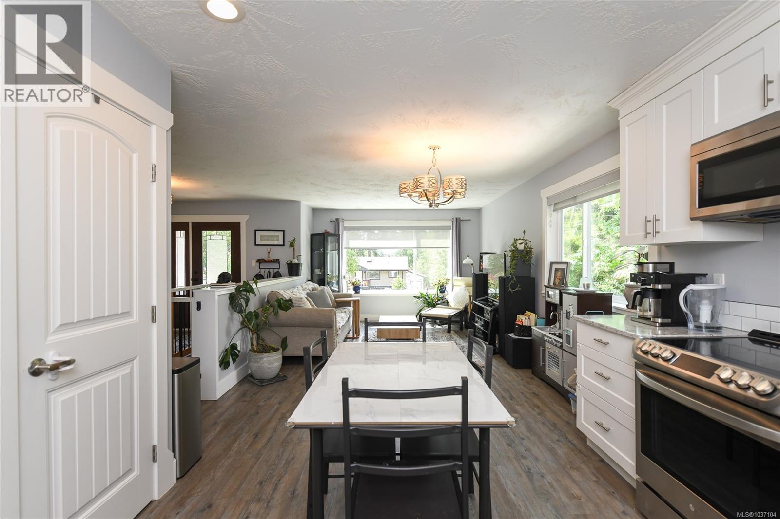 2126 Cypress Rd - 8