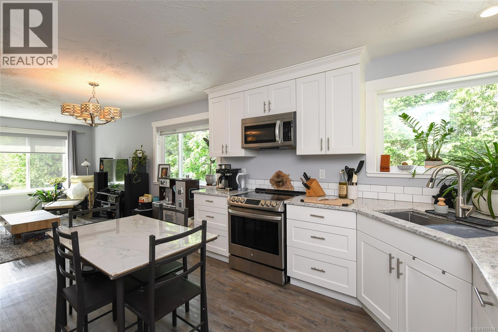 2126 Cypress Rd - 9