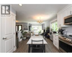 Ensuite - 2126 Cypress Rd, Comox, BC V9M3Z5 Photo 8
