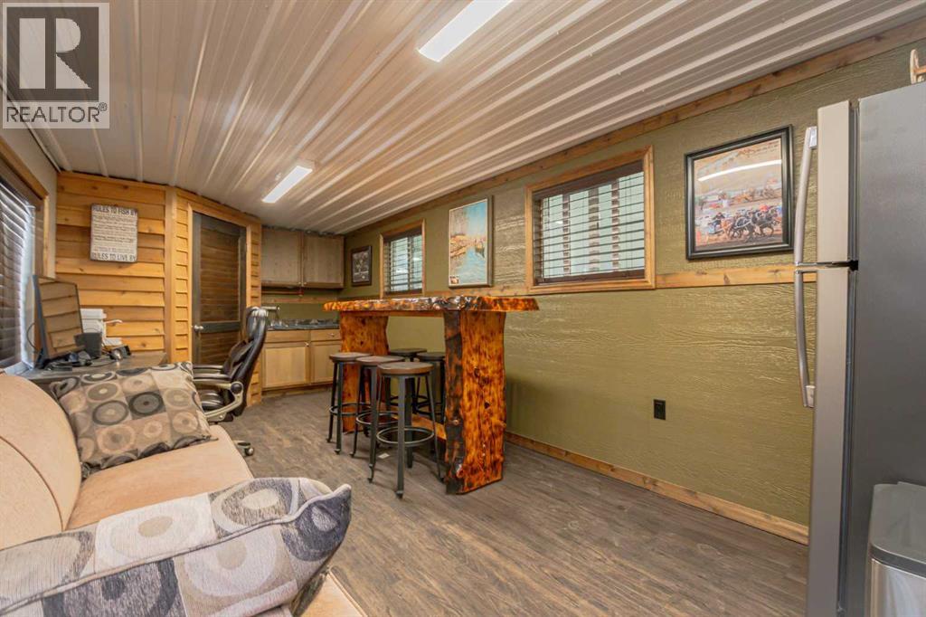 5, 711058 Range Road 64 - 37