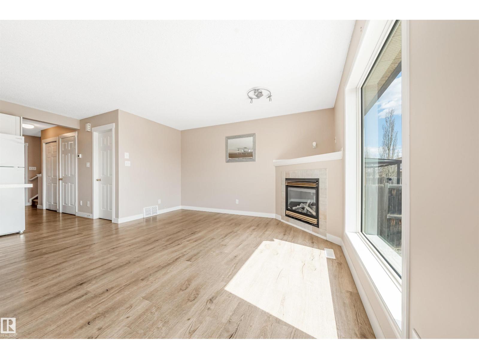 2131 37B AV NW NW - 9