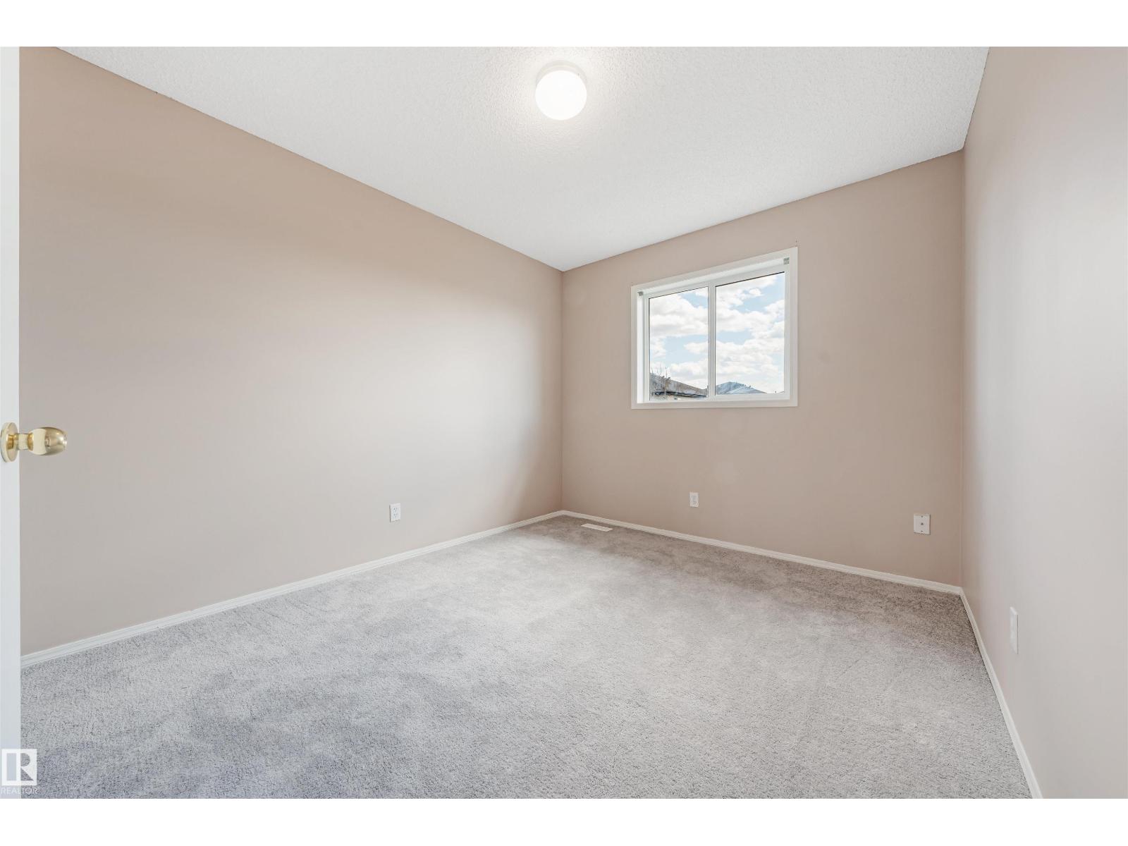 2131 37B AV NW NW - 15