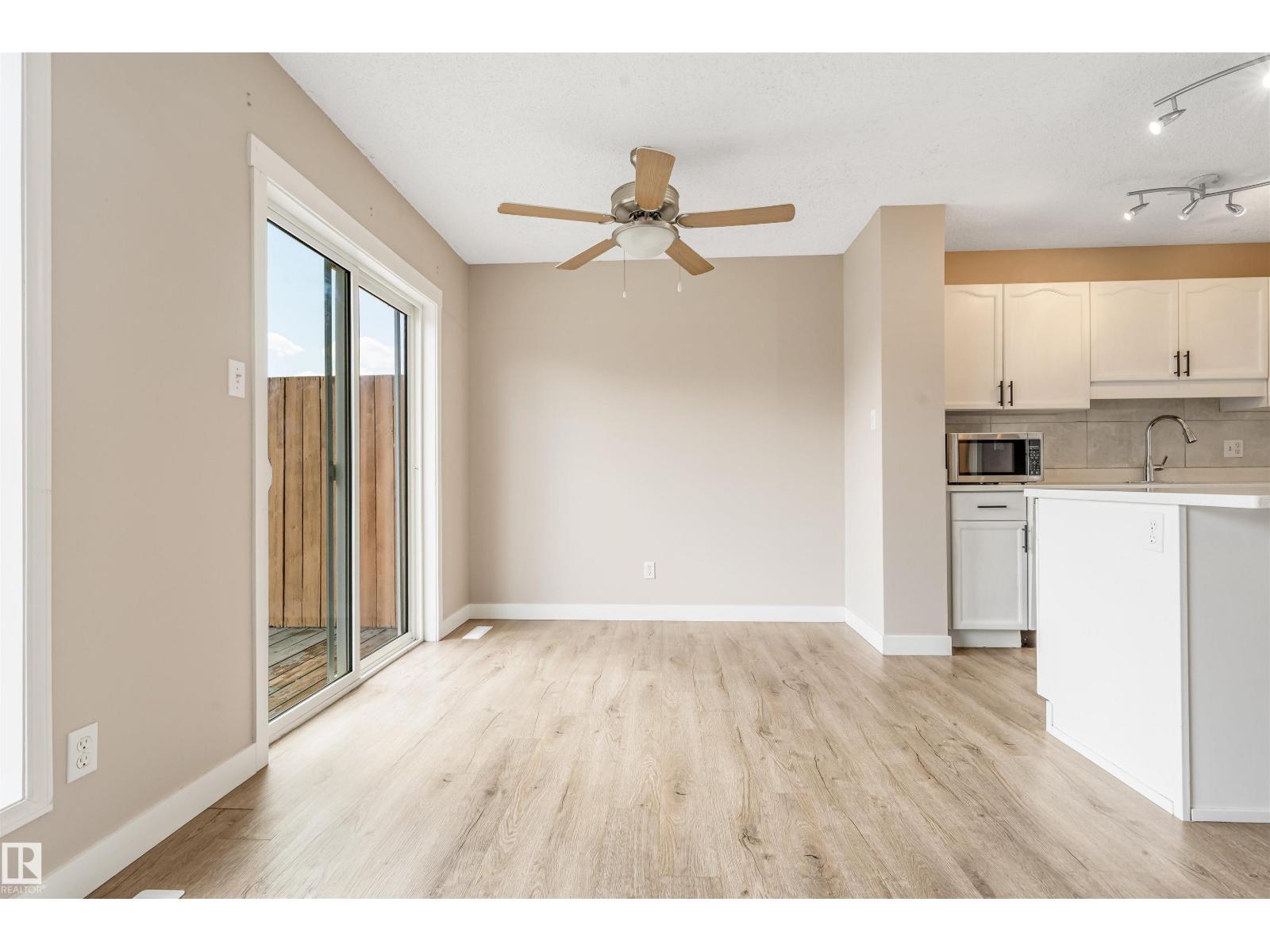 2131 37B AV NW NW - 8