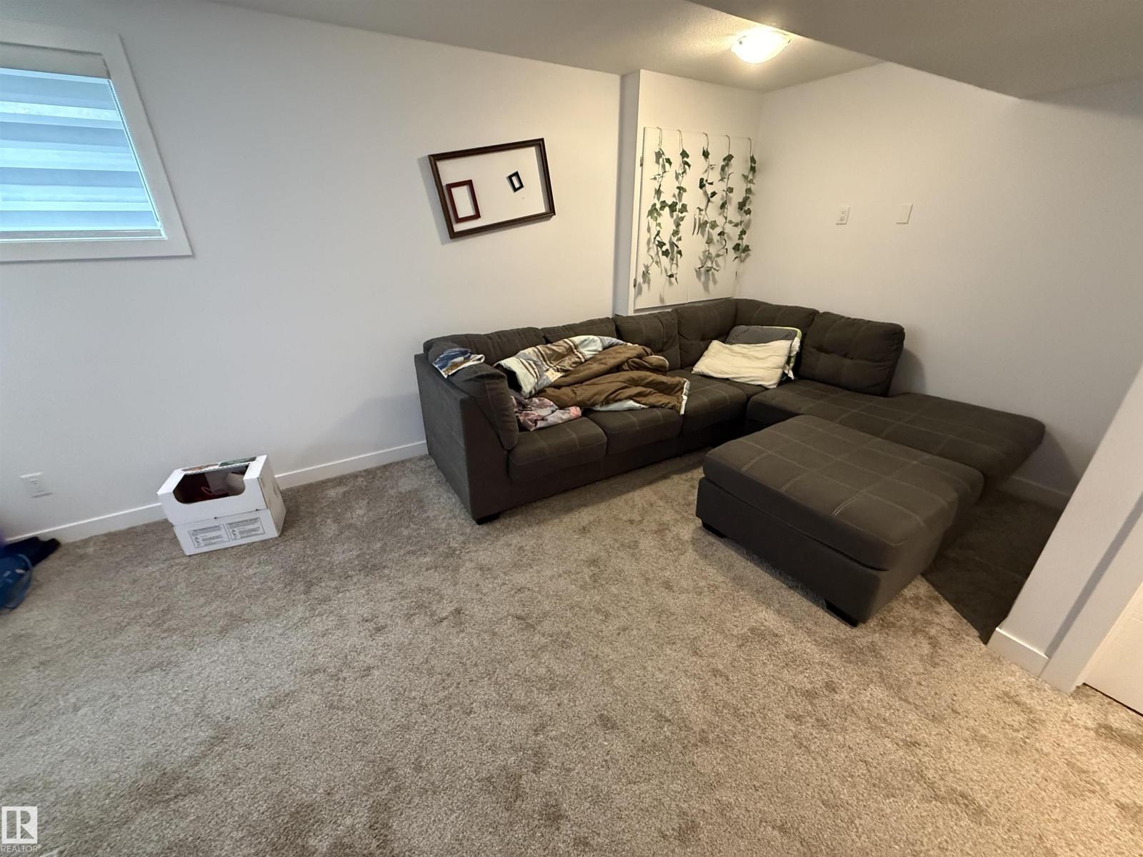 11402 133 AV NW - 5