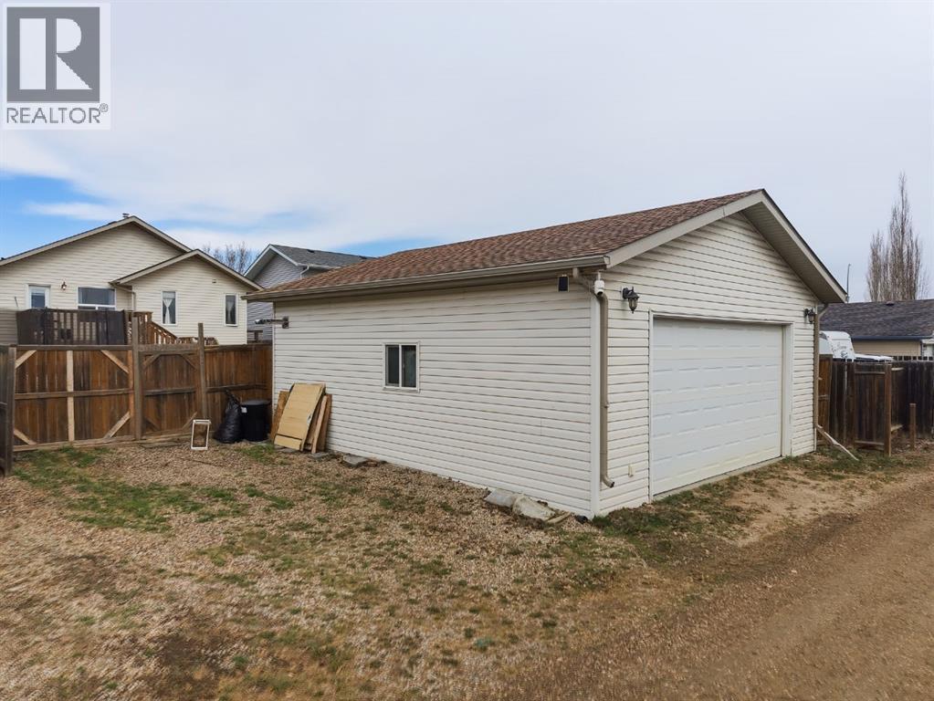 62 Mcdougall Close — photo 7