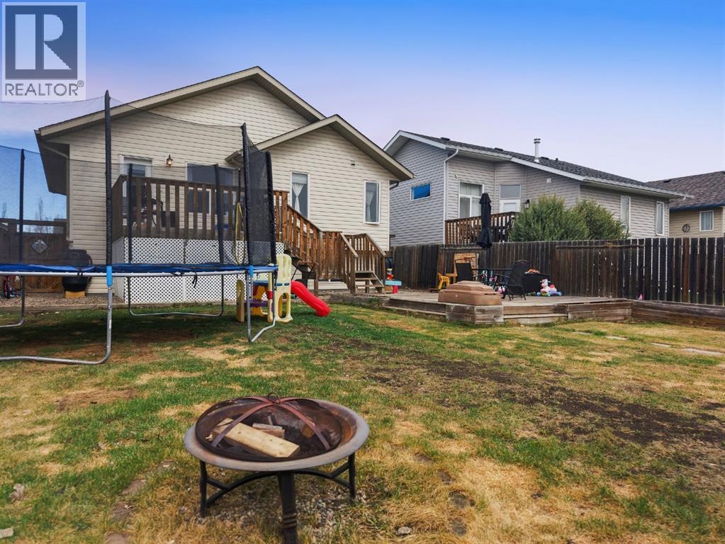 62 Mcdougall Close — photo 10