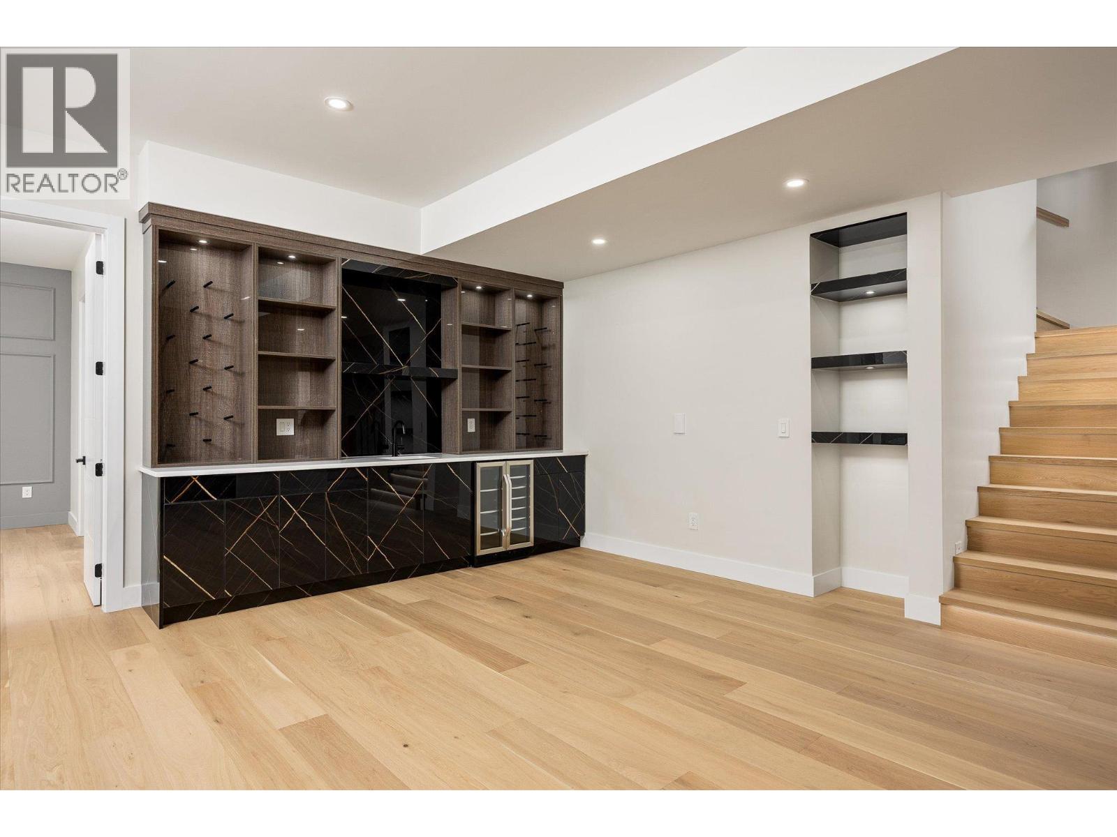 979 Loseth Drive, Kelowna