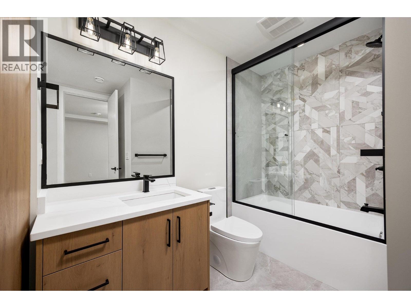 979 Loseth Drive, Kelowna