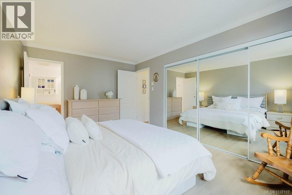1004 1034 Johnson Street, Victoria