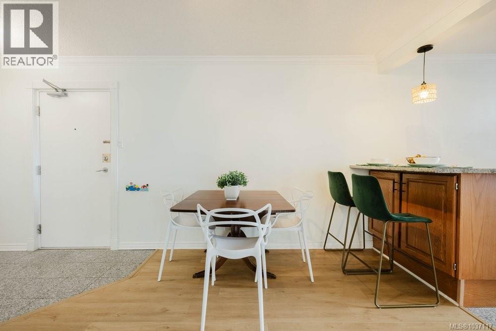 1004 1034 Johnson Street, Victoria