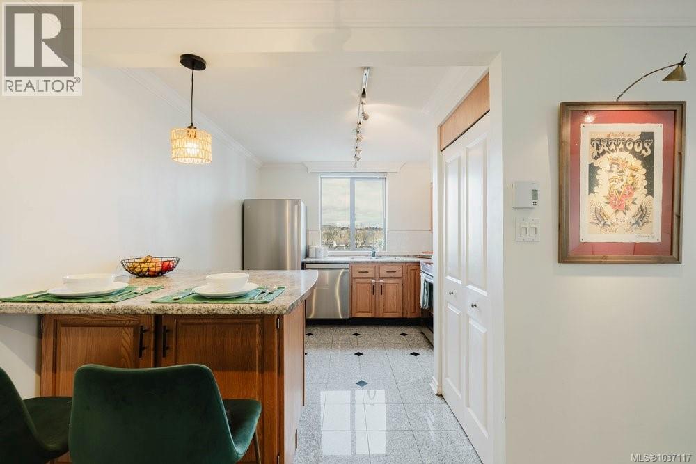 1004 1034 Johnson Street, Victoria