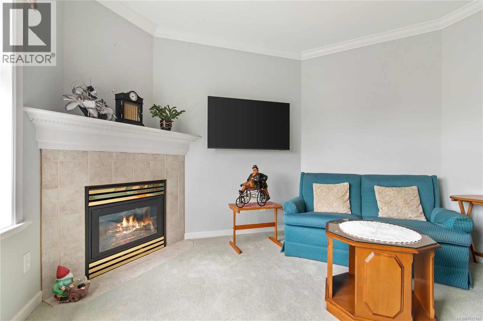4 4073 Blackberry Lane, Saanich
