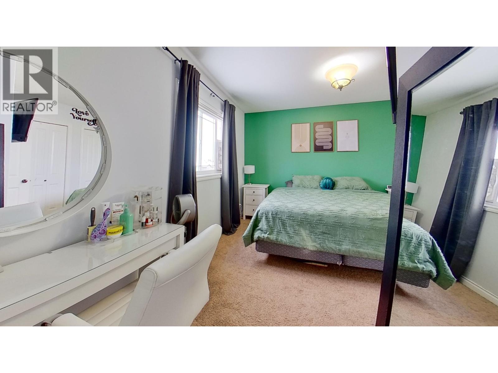 8739 113 AVENUE - 18