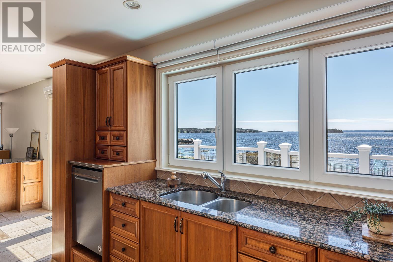 Property 37 of 40 of 129 Masons Point Road