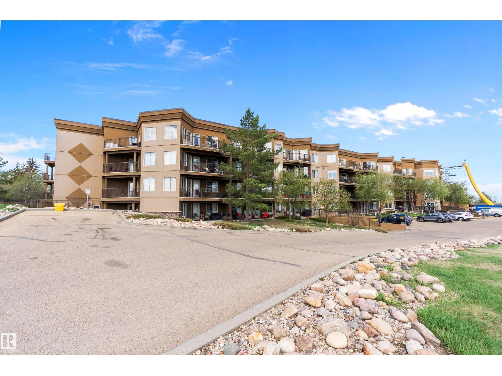#301 530 HOOKE RD NW - 41