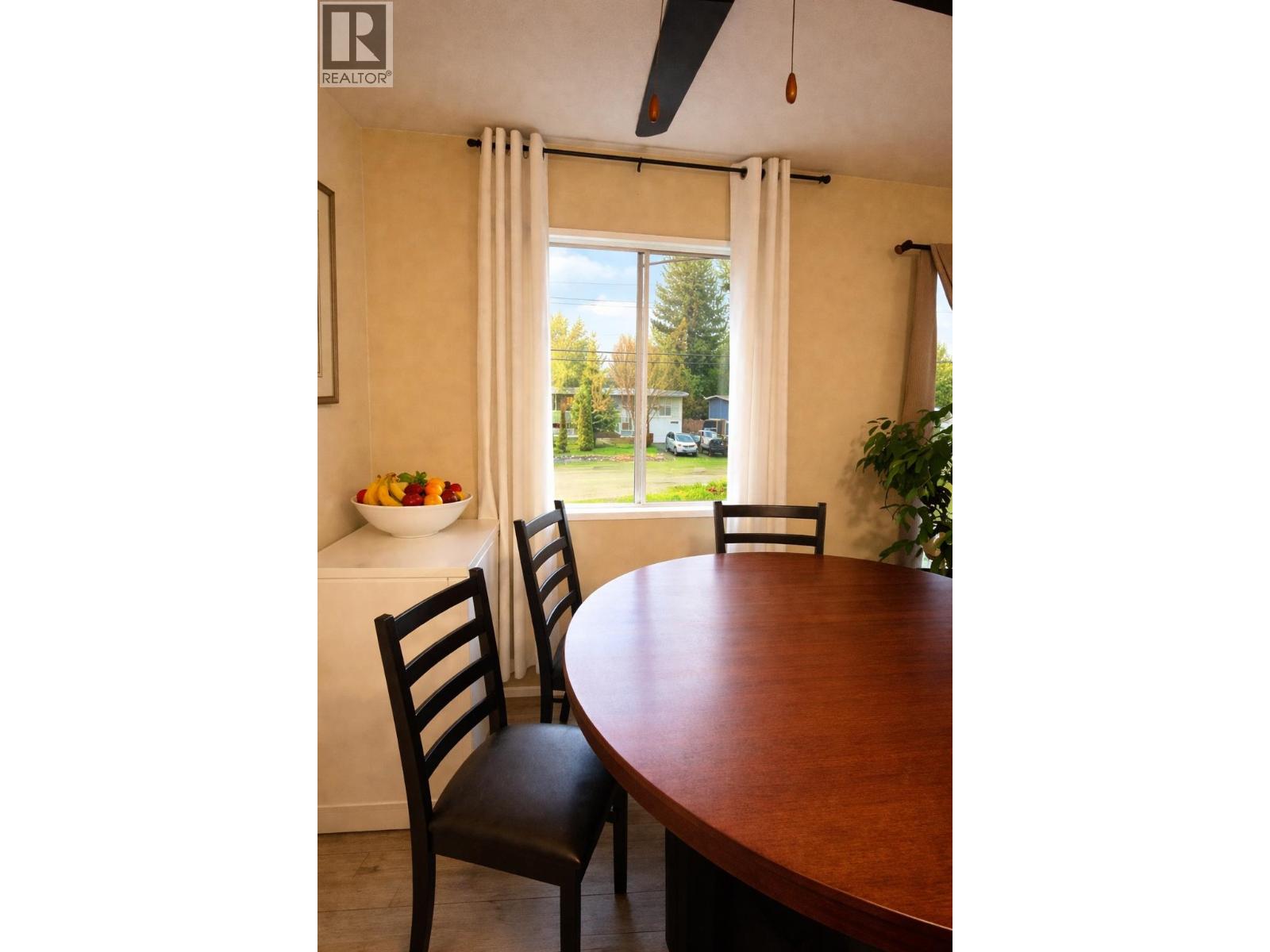 5 38171 WESTWAY AVENUE, Squamish