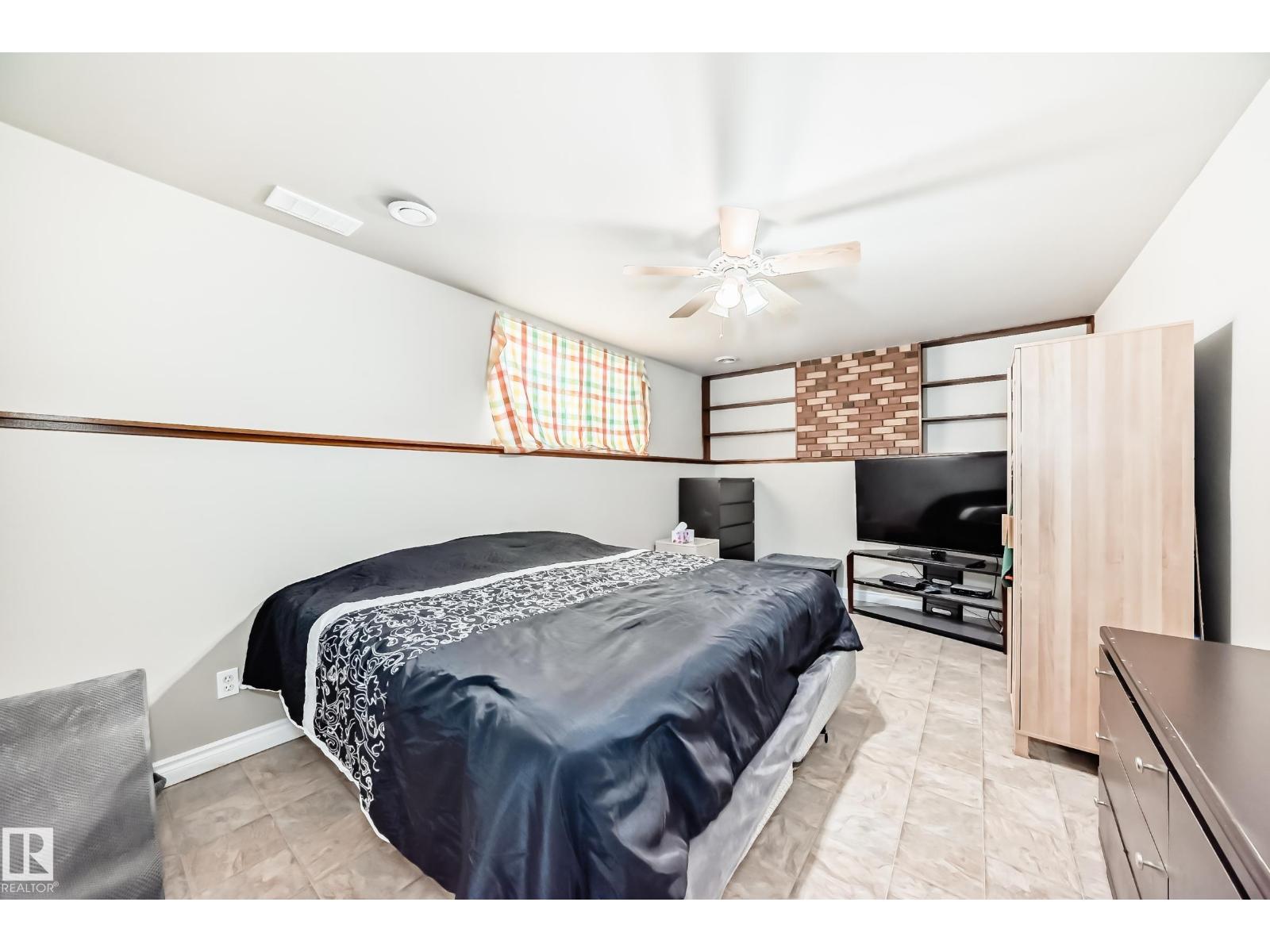 13419 70 ST NW, Edmonton