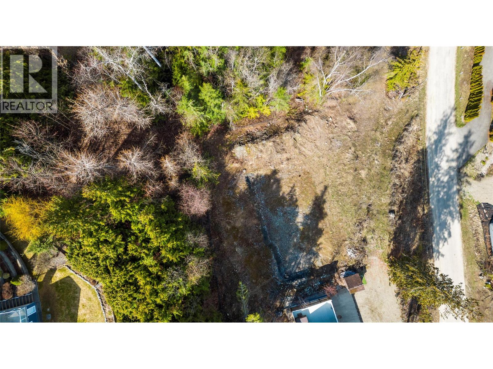  2622 Woodland Place, Blind Bay