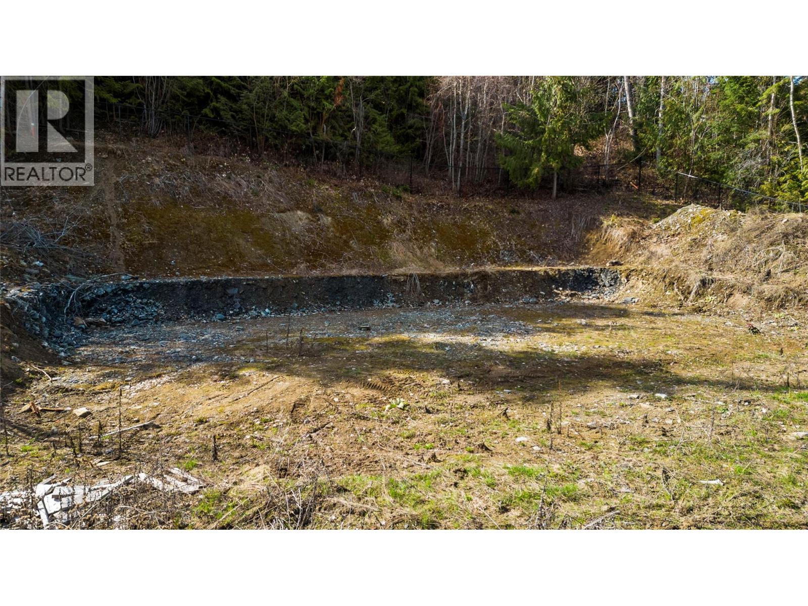  2622 Woodland Place, Blind Bay