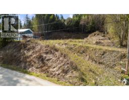 2622 Woodland Place, Blind Bay, BC V0E1H2 Photo 11