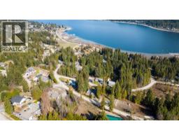 2622 Woodland Place, Blind Bay, BC V0E1H2 Photo 8
