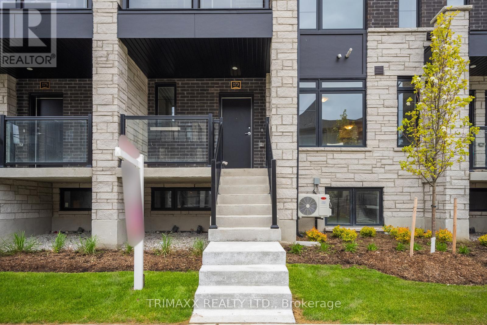 #70F 173 PETCH AVENUE - 2