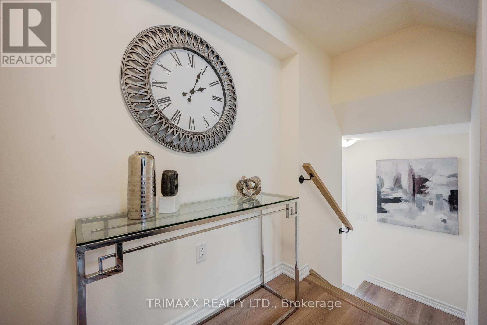 #70F 173 PETCH AVENUE - 25
