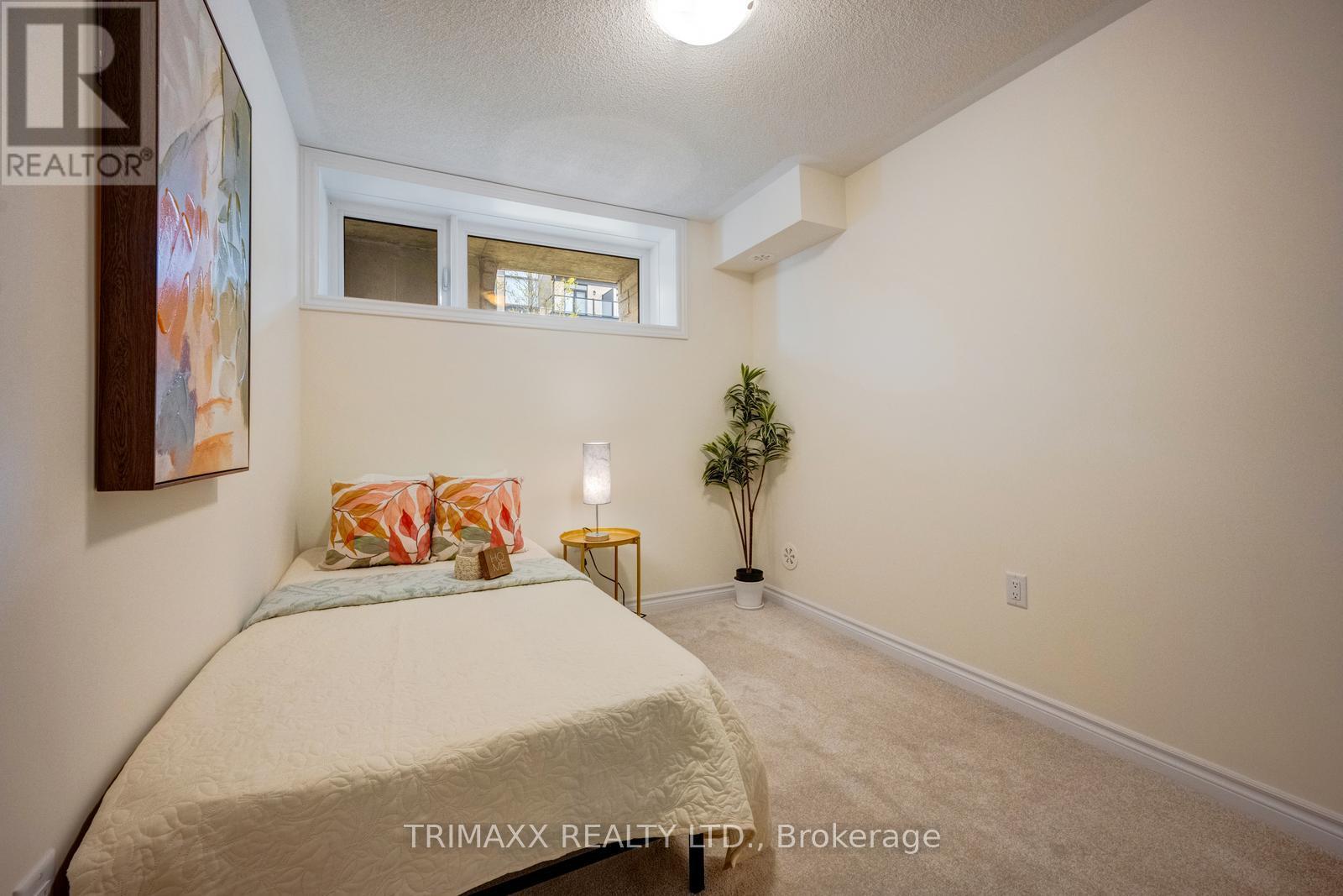 #70F 173 PETCH AVENUE - 38