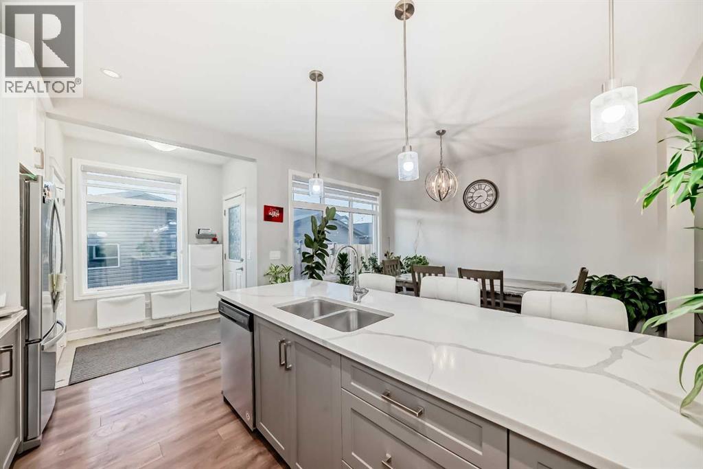 10097 46 Street NE - 7