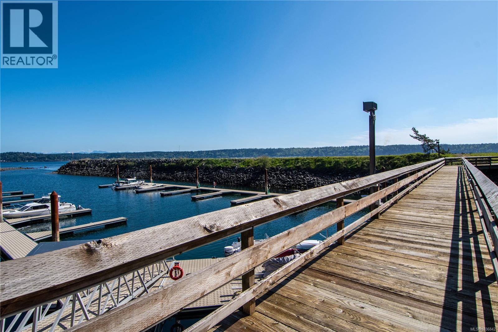 #2203 27 Island Hwy S - 44