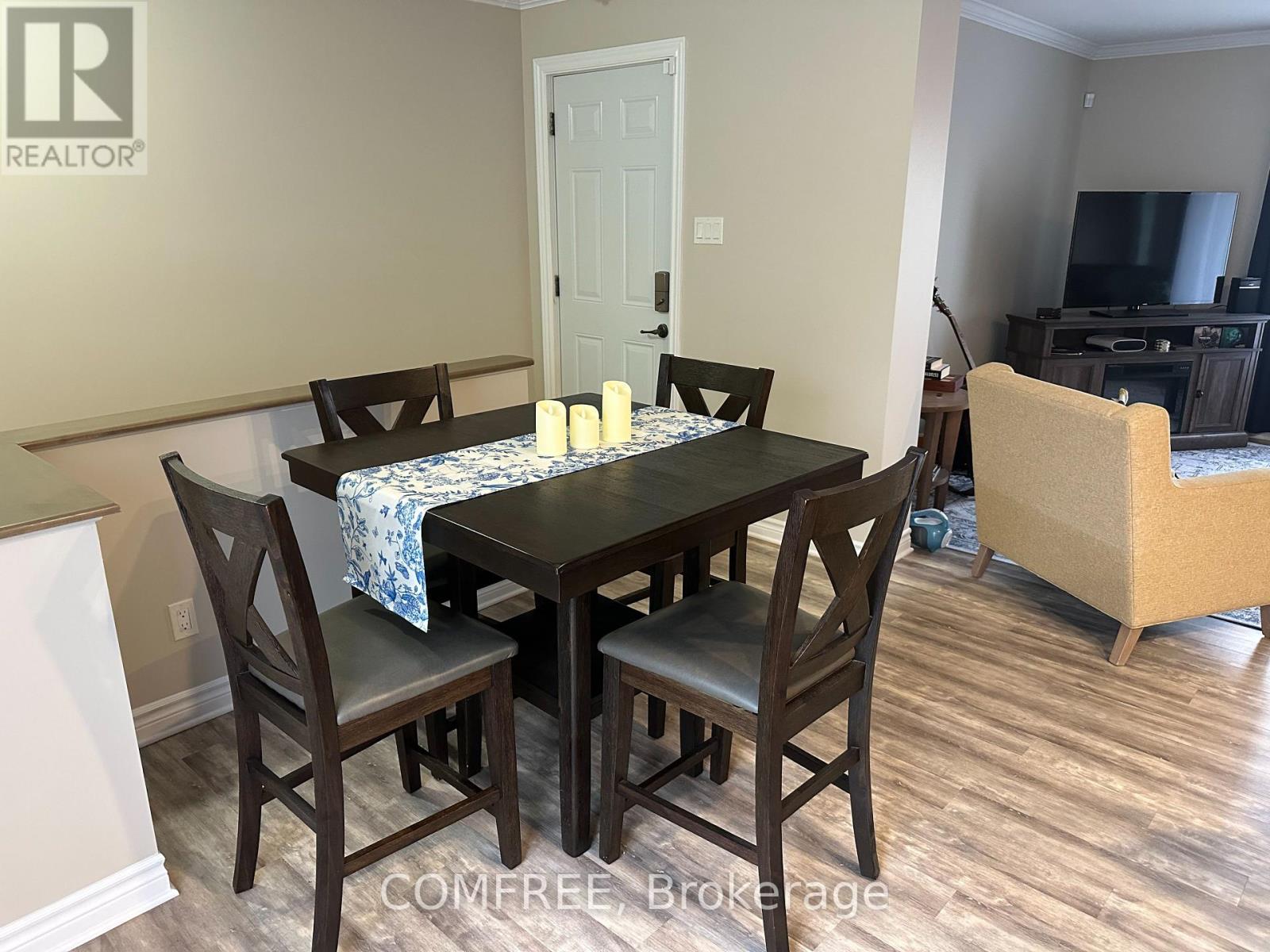 140 RUSSETT DRIVE - 11