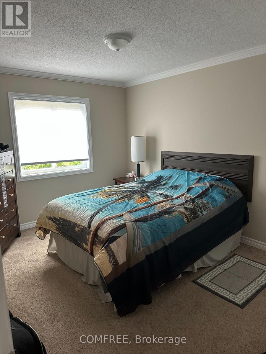 140 RUSSETT DRIVE - 8