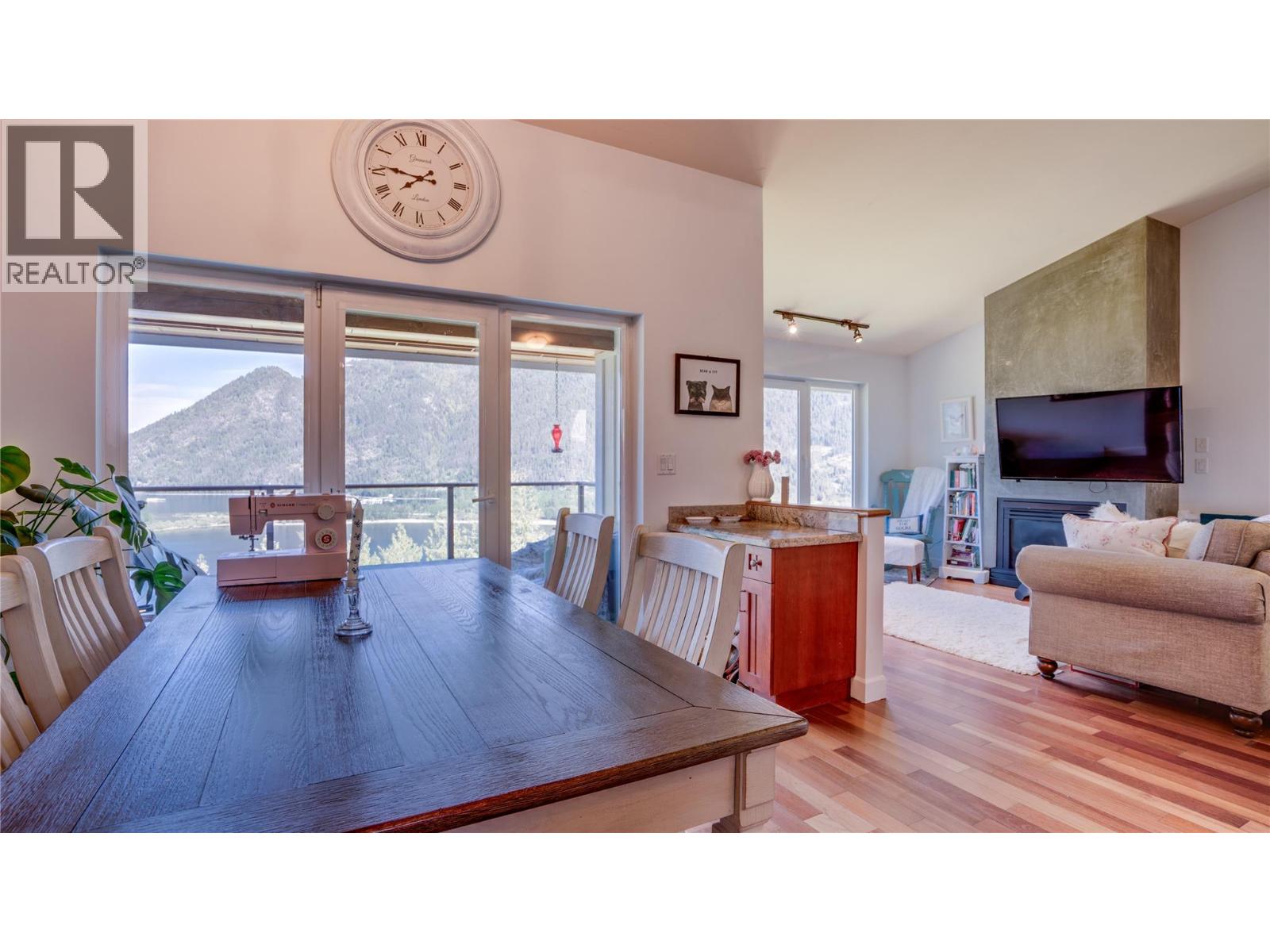 102 500 Old Spallumcheen Road, Sicamous