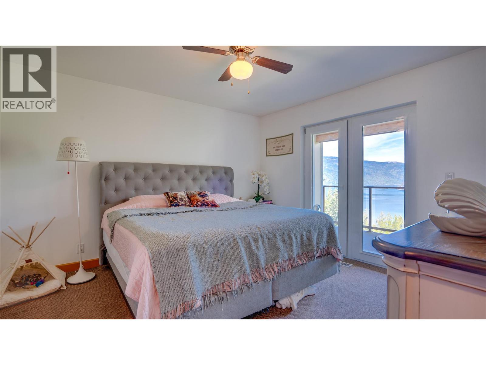 102 500 Old Spallumcheen Road, Sicamous