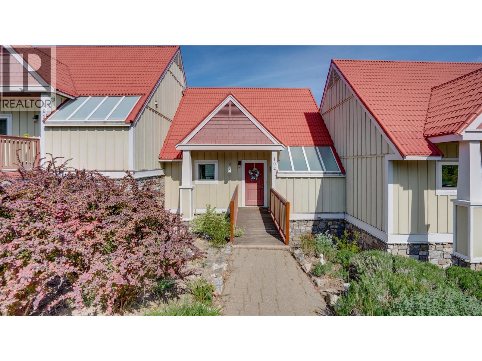 102 500 Old Spallumcheen Road, Sicamous