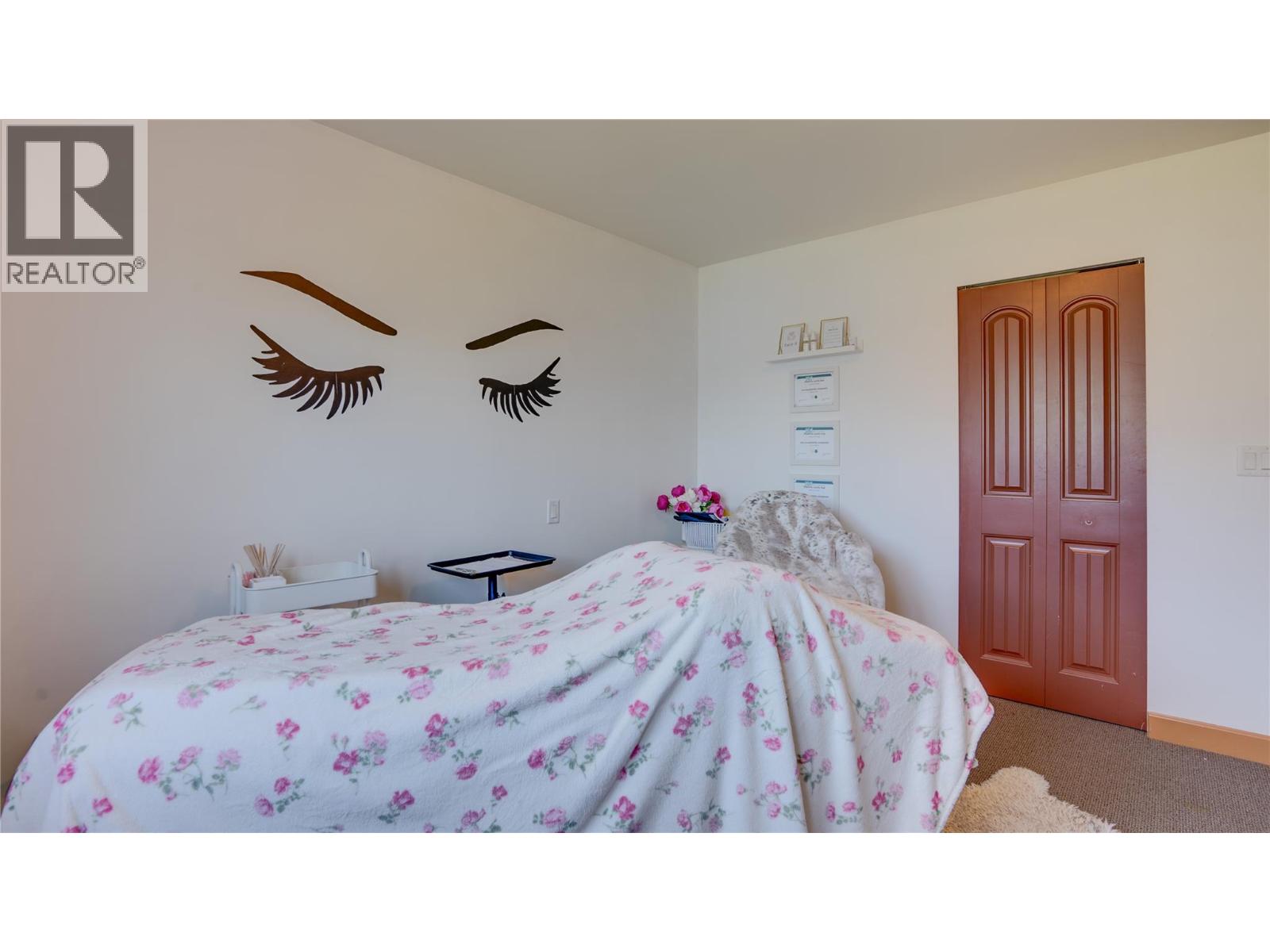 102 500 Old Spallumcheen Road, Sicamous