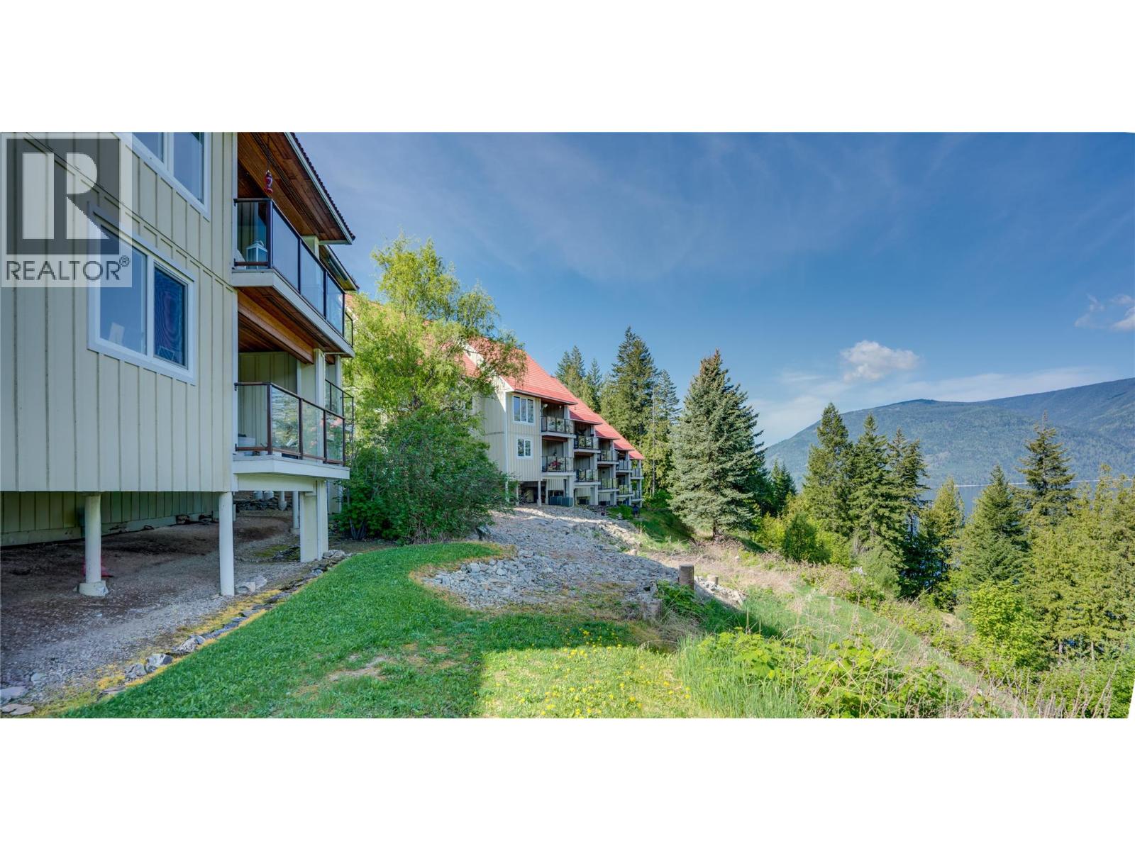 102 500 Old Spallumcheen Road, Sicamous