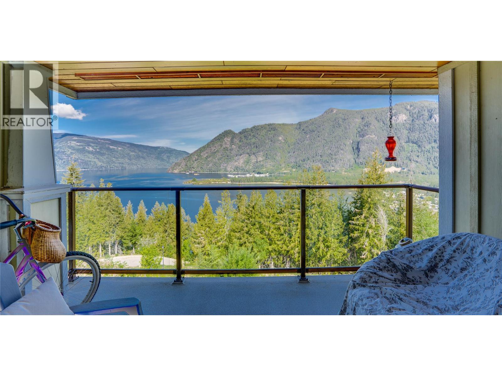 102 500 Old Spallumcheen Road, Sicamous