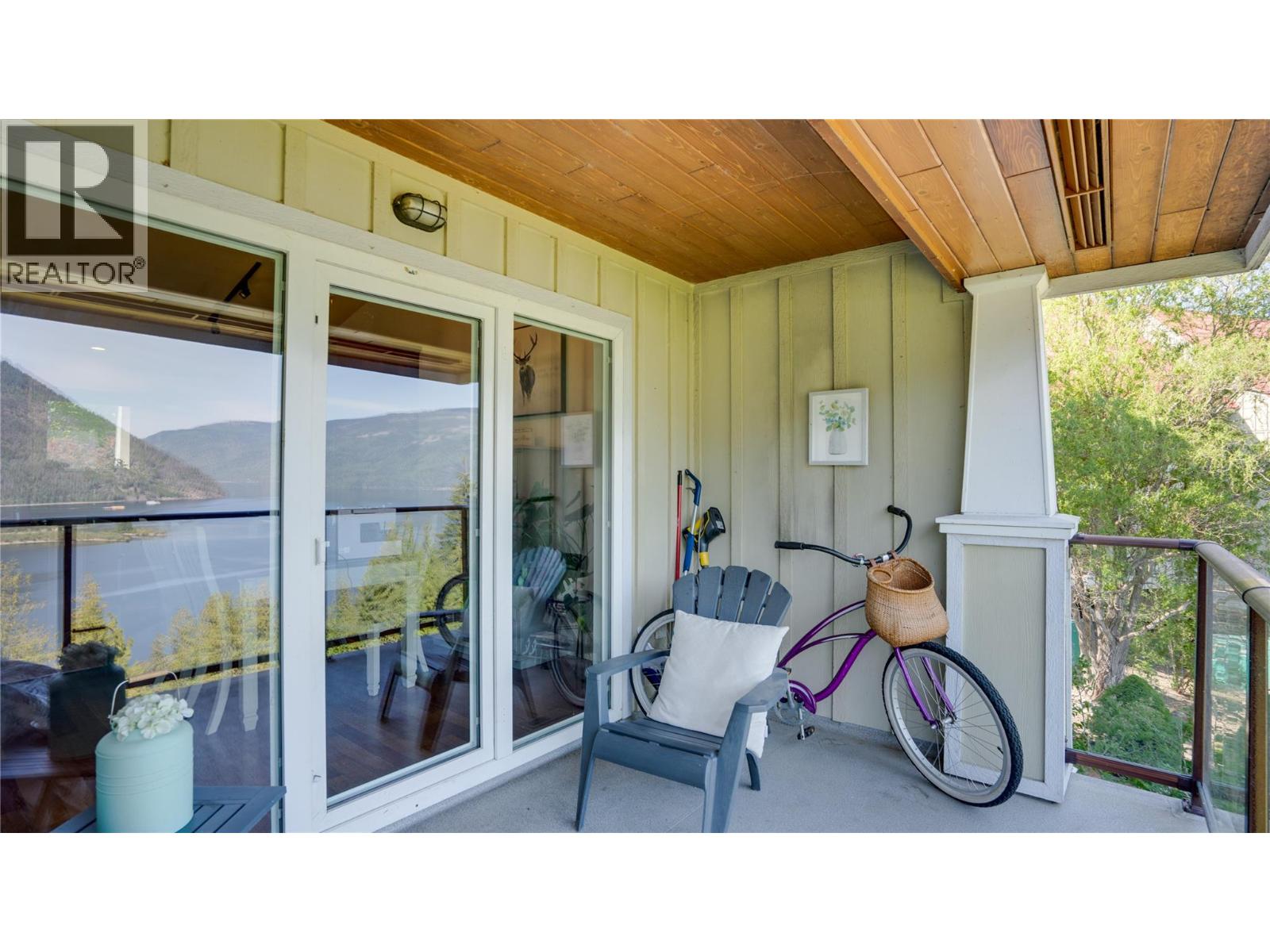 102 500 Old Spallumcheen Road, Sicamous