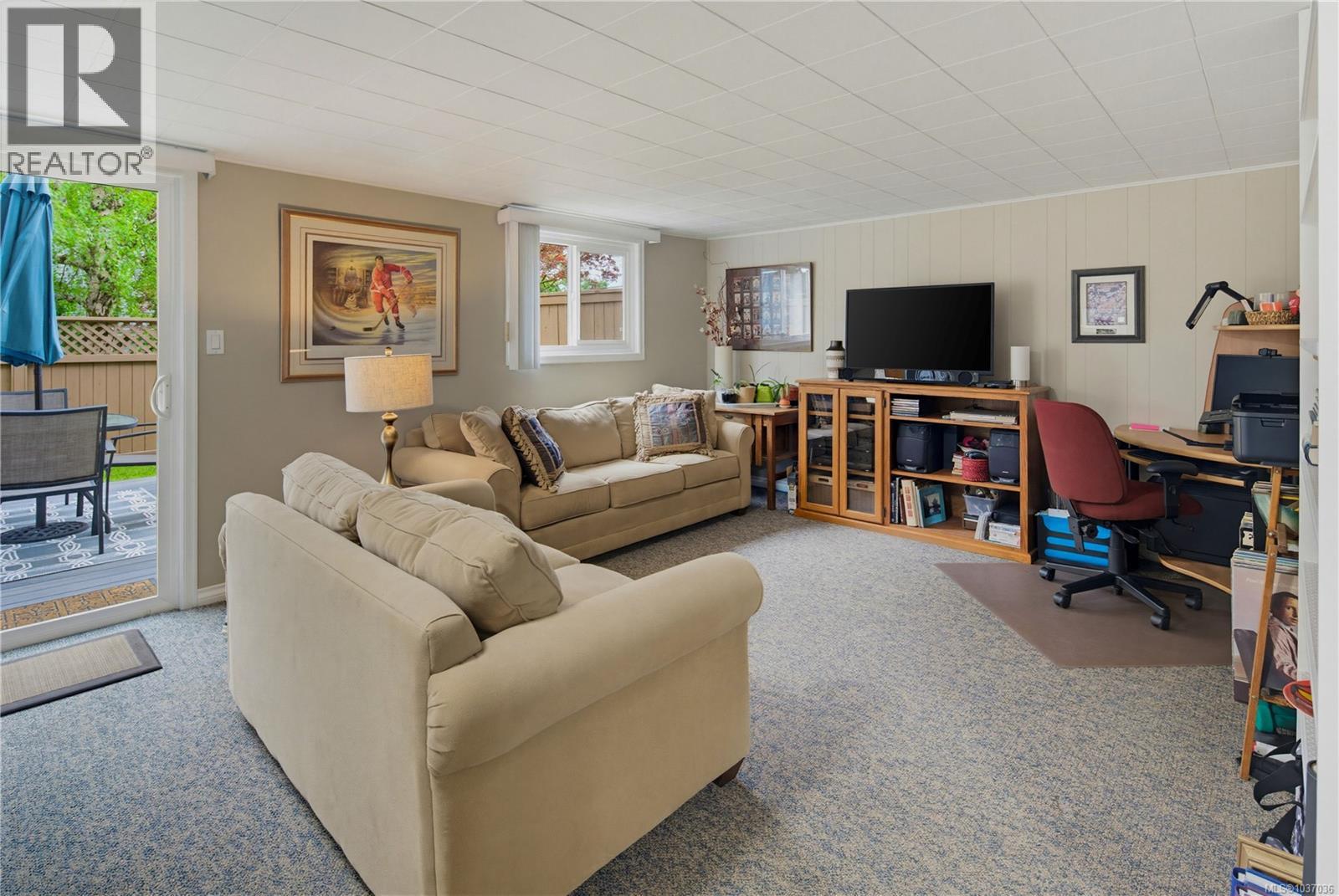 6 3981 Nelthorpe Street, Saanich