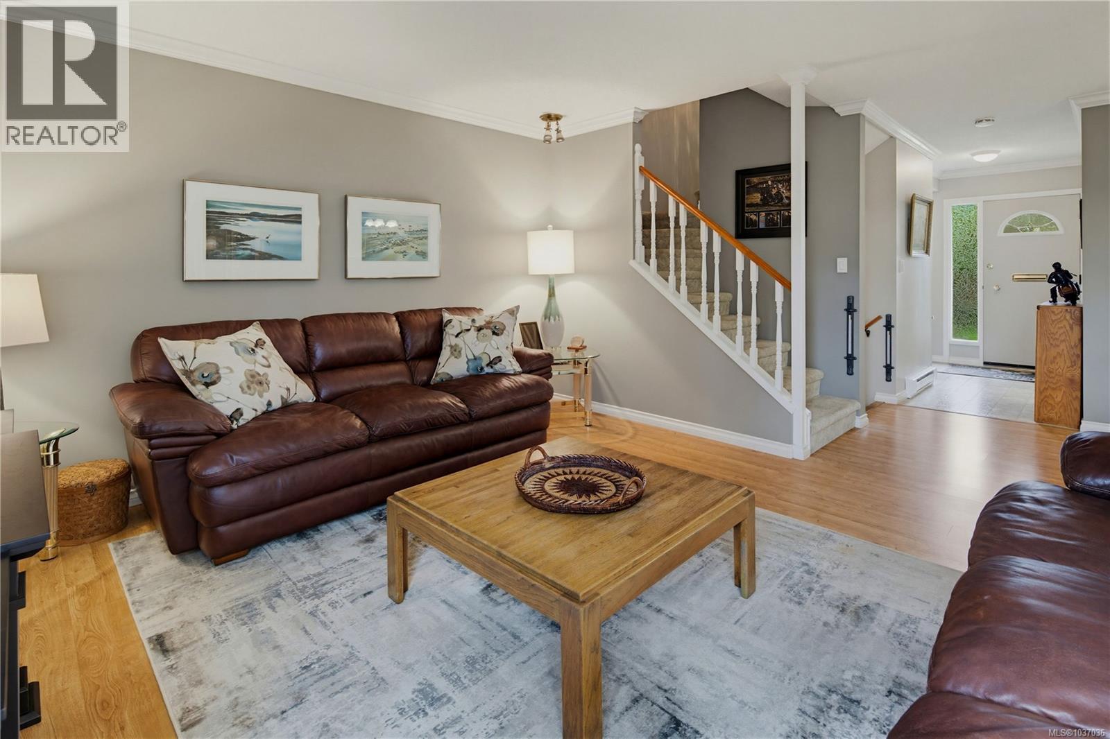 6 3981 Nelthorpe Street, Saanich