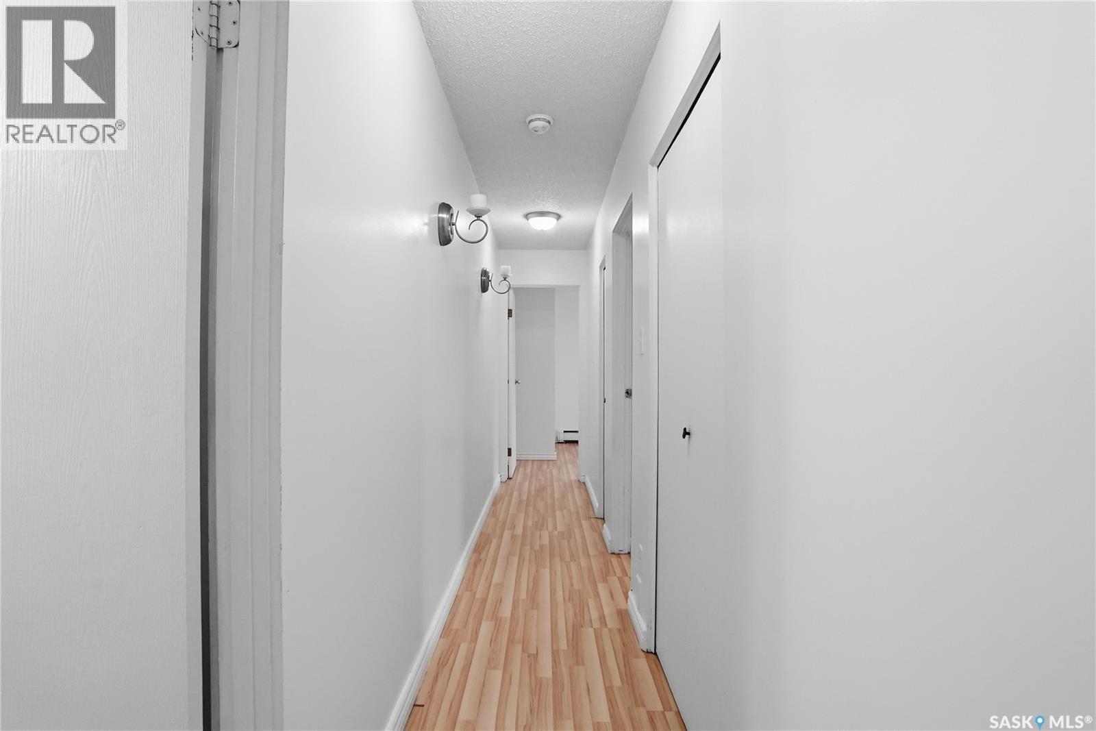 #304 431 4th AVENUE N - 17