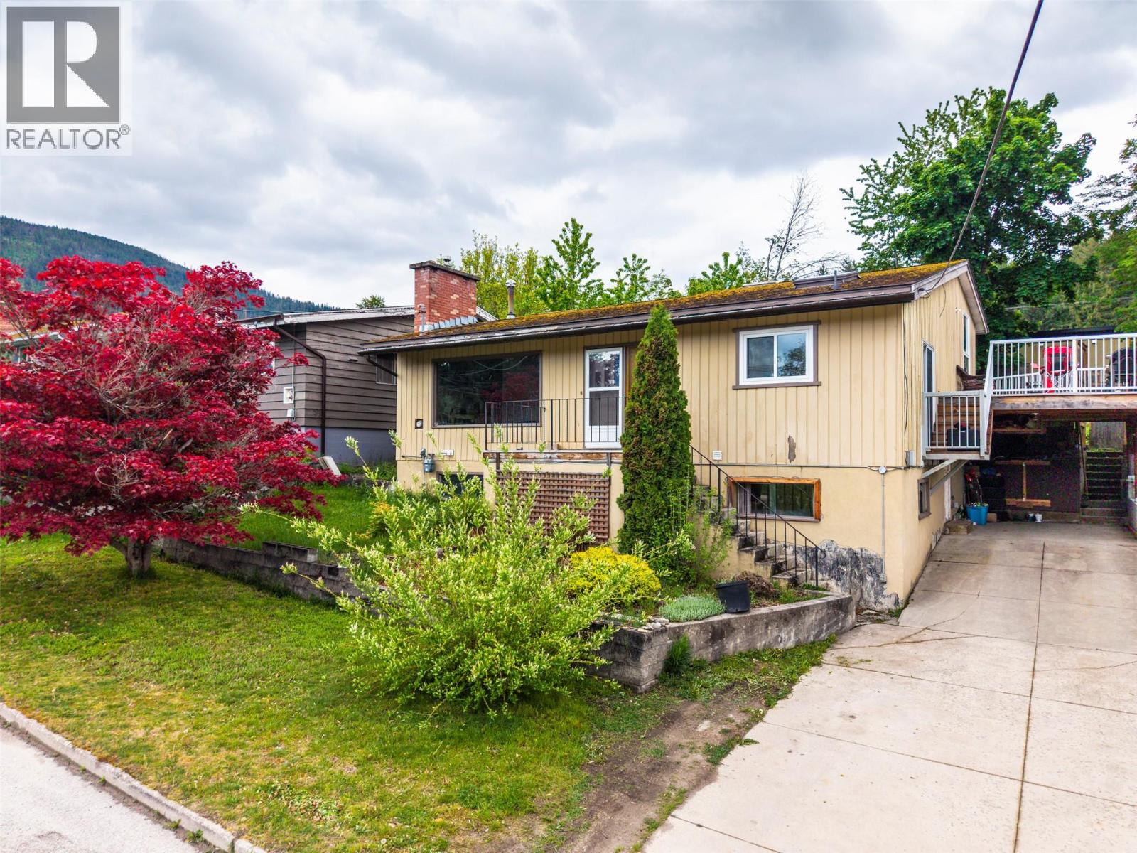 703 West Innes Street - 1