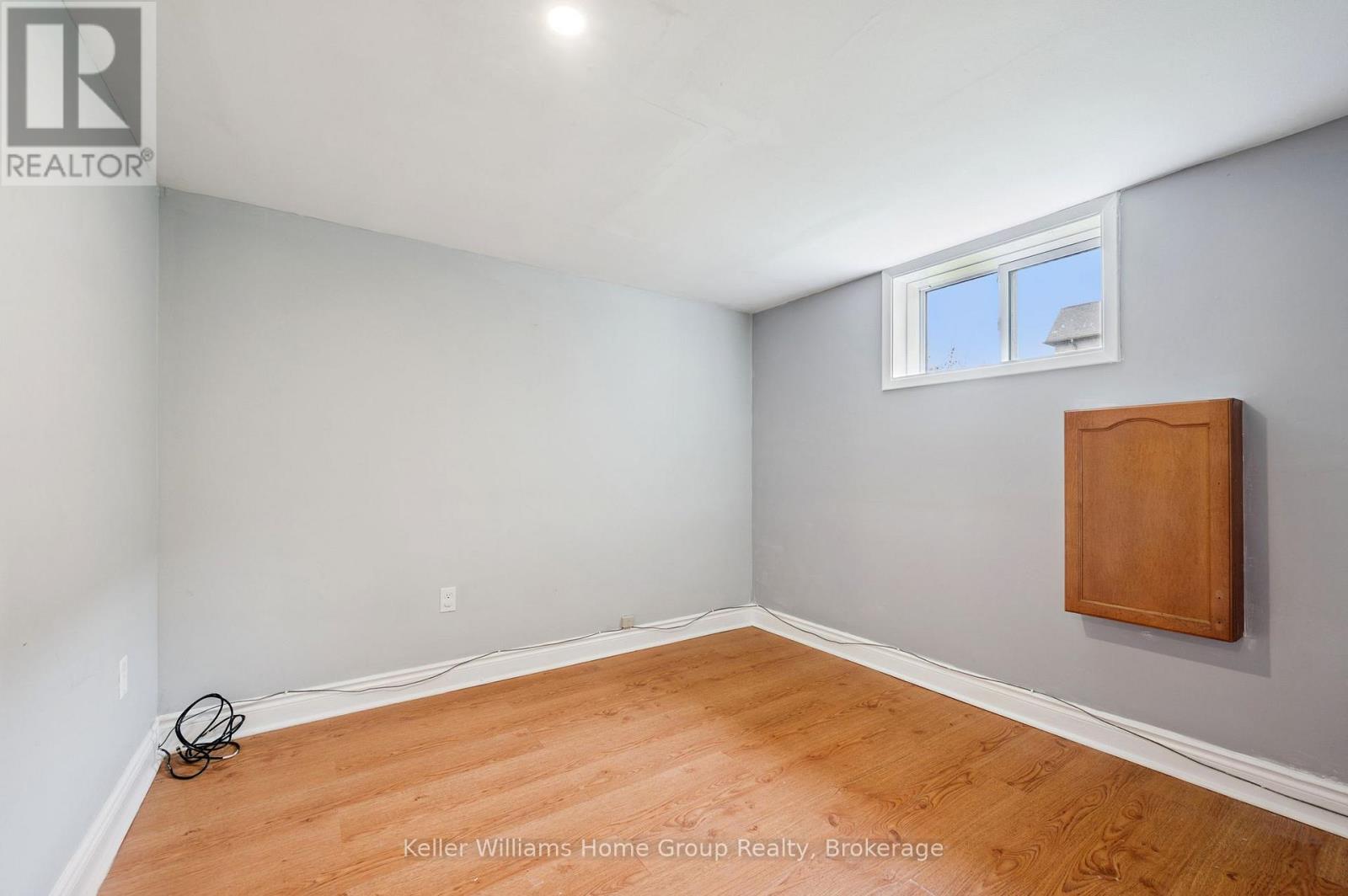 370 GORDON STREET - 32