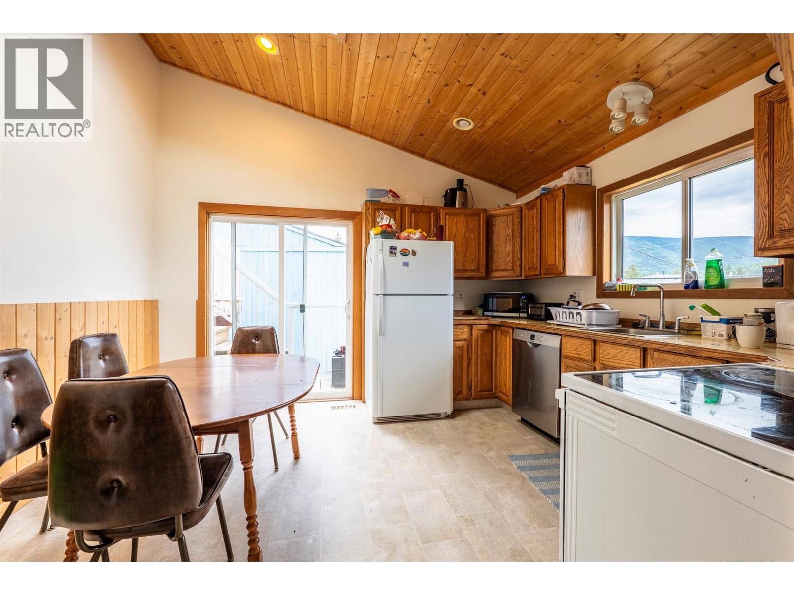 703 West Innes Street - 9