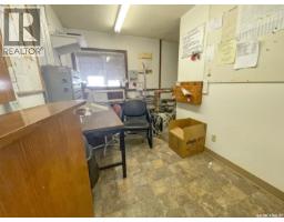 503 North Railway Street W, Swift Current, SK S9H4T4 Photo 6