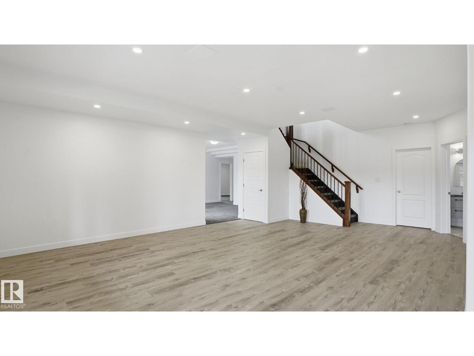 #22 52421 RGE ROAD 15 - 28